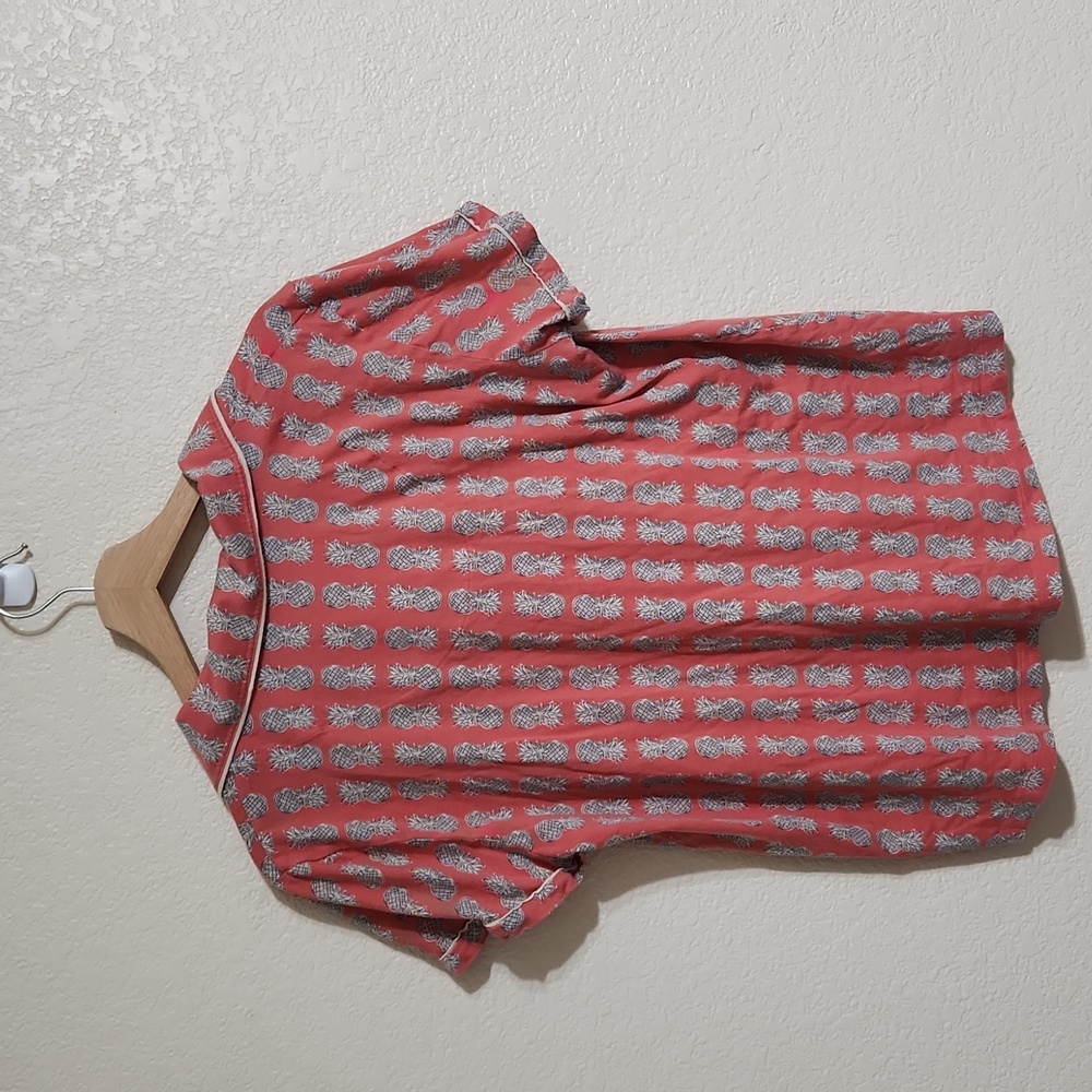 Anthropologie Coral Pineapple Short Sleeve/Shorts PJ Set in Size Large - Picture 12 of 14